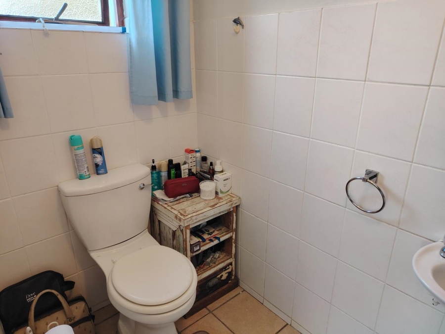 To Let 1 Bedroom Property for Rent in Chrismar Western Cape